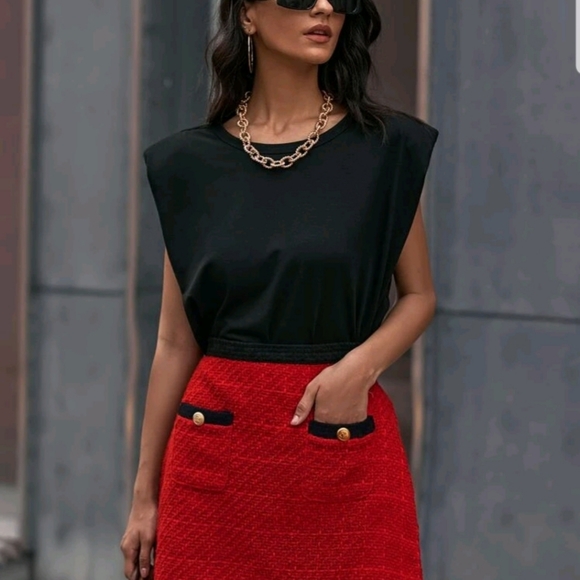 Red Tweed Skirt - Picture 2 of 8